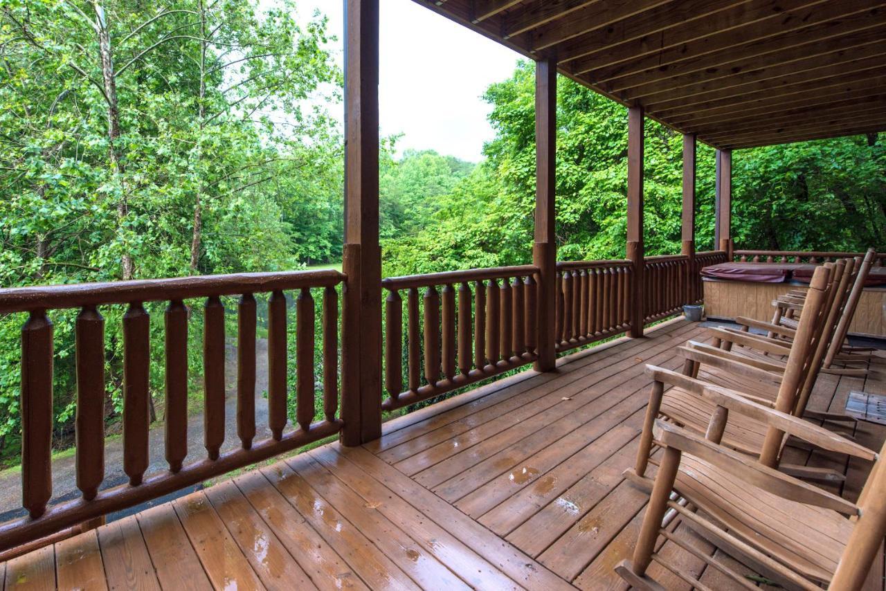 Cabin Of Dreams, 3 Bedroom Water View, Wifi, Hot Tub, Pool Table, Sleep 8 Sevierville Exterior photo